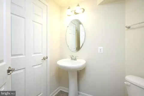 2070 Spring Run Cir, Frederick, MD 21702 photo 18