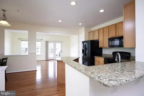 2070 Spring Run Cir, Frederick, MD 21702 photo 4