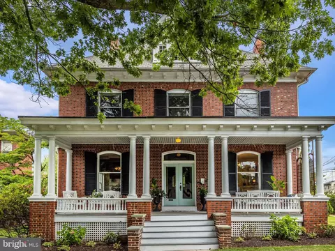 201 Rockwell Ter, Frederick, MD 21701