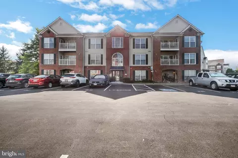 593 Cawley Dr #3B, Frederick, MD 21703
