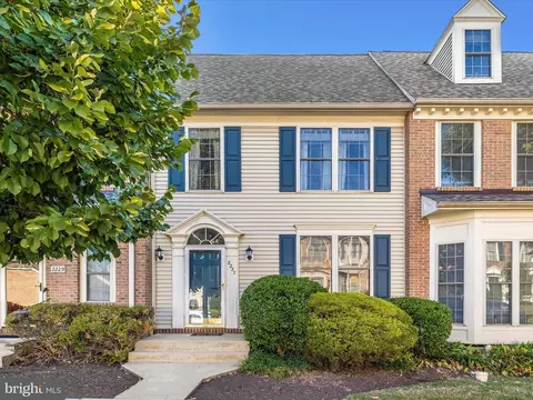 2227 Lamp Post Ln, Frederick, MD 21701