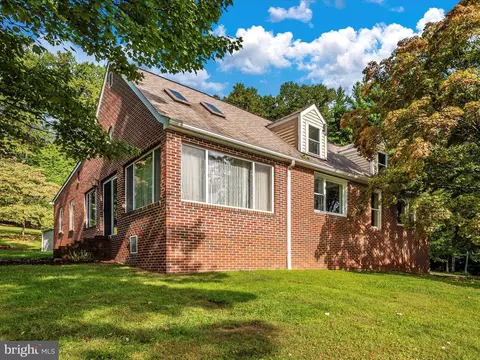 8118 Edgewood Church Rd, Frederick, MD 21702