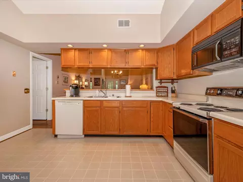 903 Mclendon Dr, Frederick, MD 21702 photo 15
