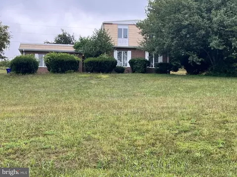 7307 Westwood Dr, Frederick, MD 21701