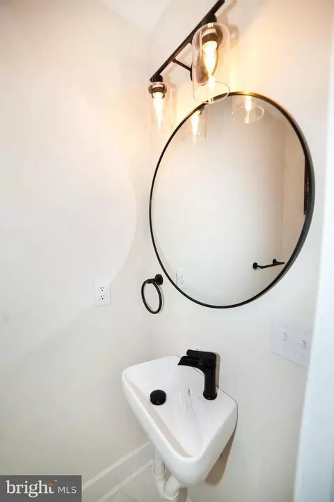 141 W South St, Frederick, MD 21701 photo 14