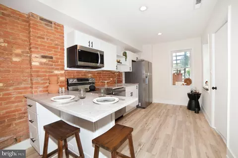 141 W South St, Frederick, MD 21701 photo 10