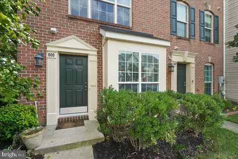 600 Tivoli Rd, Frederick, MD 21703 photo 2