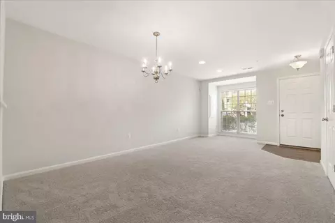 600 Tivoli Rd, Frederick, MD 21703 photo 8