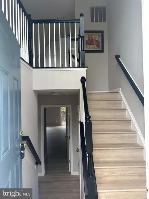 157 Fieldstone Ct, Frederick, MD 21702 photo 3