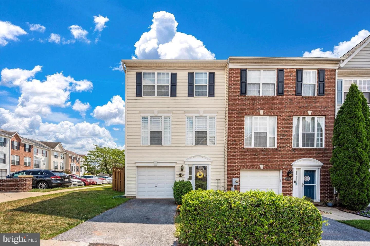2487 Lakeside Dr, Frederick, MD 21702 photo 2