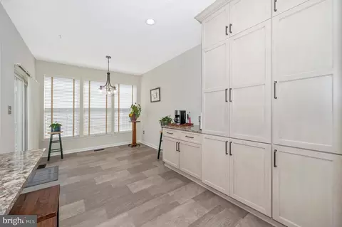 2487 Lakeside Dr, Frederick, MD 21702 photo 18