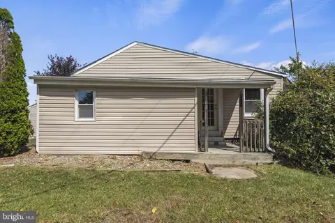 14208 Peddicord Rd, Mount Airy, MD 21771