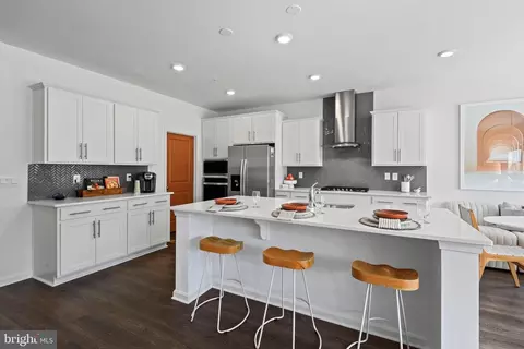 829 Foundry St, Frederick, MD 21701 photo 7