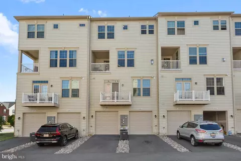 4886 Hiteshow Dr, Frederick, MD 21703 photo 4