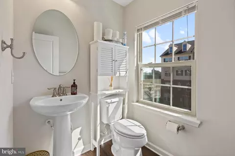 4886 Hiteshow Dr, Frederick, MD 21703 photo 9
