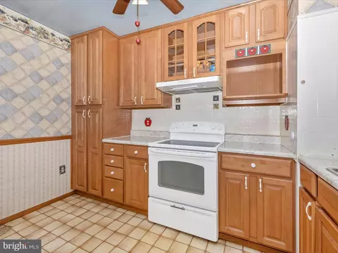 102 Stonegate Dr, Frederick, MD 21702 photo 14