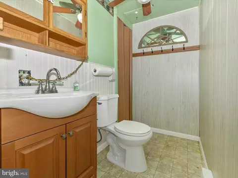102 Stonegate Dr, Frederick, MD 21702 photo 19