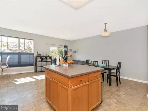 2537 Emerson Dr, Frederick, MD 21702 photo 22