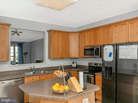 2537 Emerson Dr, Frederick, MD 21702 photo 16