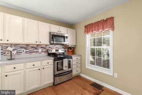 613 E St, Brunswick, MD 21716 photo 9