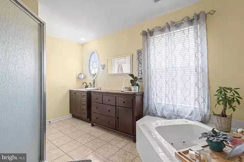 613 E St, Brunswick, MD 21716 photo 21