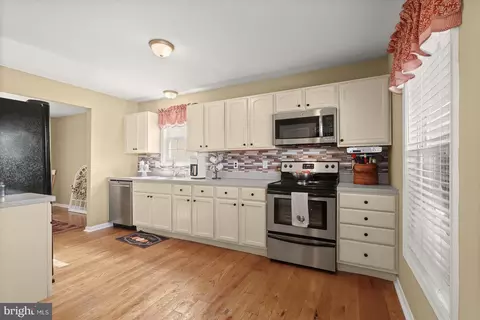 613 E St, Brunswick, MD 21716 photo 7