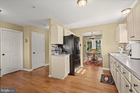 613 E St, Brunswick, MD 21716 photo 6
