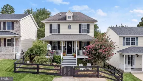 613 E St, Brunswick, MD 21716