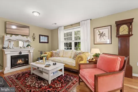 613 E St, Brunswick, MD 21716 photo 3