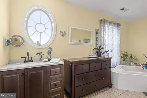 613 E St, Brunswick, MD 21716 photo 20