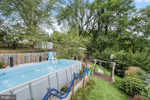 613 E St, Brunswick, MD 21716 photo 35