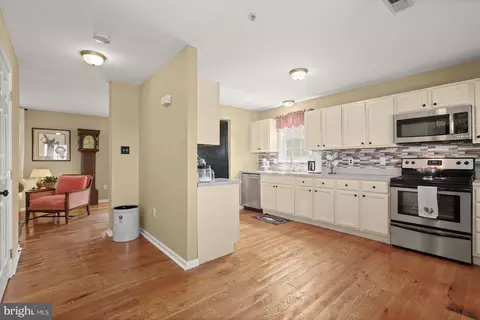 613 E St, Brunswick, MD 21716 photo 5