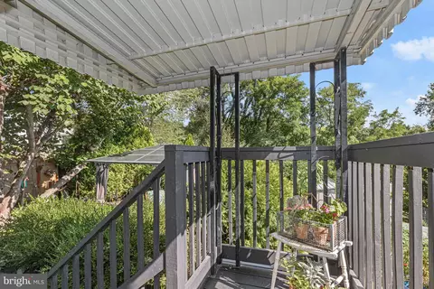 613 E St, Brunswick, MD 21716 photo 33
