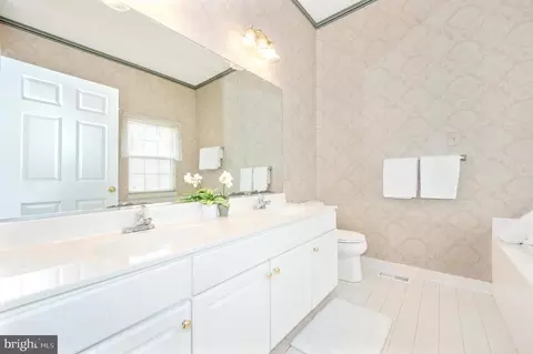 826 Apache Ct, Frederick, MD 21701 photo 8