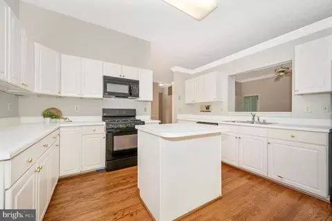 826 Apache Ct, Frederick, MD 21701 photo 4