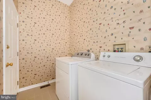 826 Apache Ct, Frederick, MD 21701 photo 16