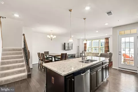5943 Leben Dr, Frederick, MD 21703 photo 9