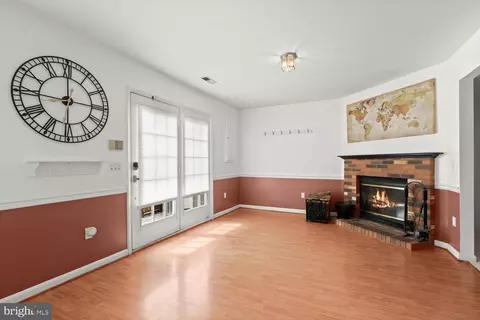 824 Waterford Dr, Frederick, MD 21702 photo 8