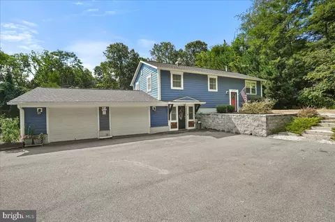 4737 Teen Barnes Rd, Frederick, MD 21703