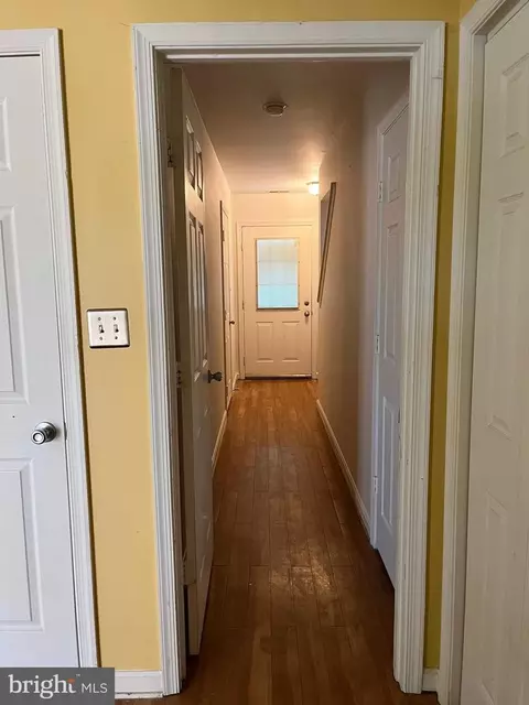 5703 Chase Ct, Frederick, MD 21703 photo 3