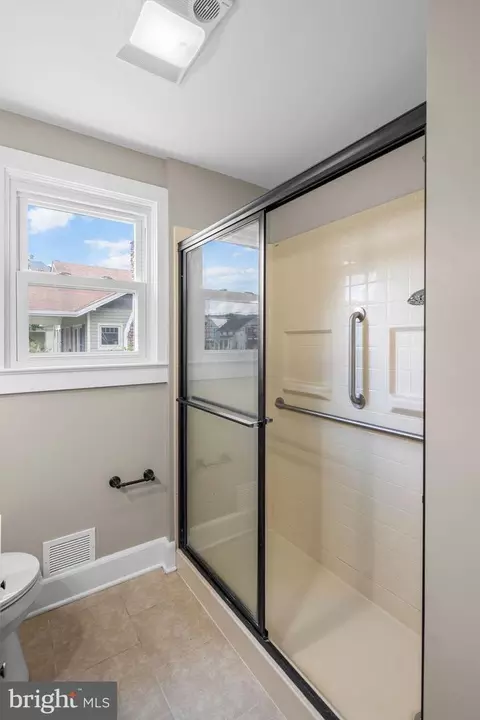 511 E Main St, Thurmont, MD 21788 photo 8