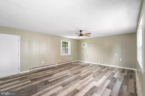 511 E Main St, Thurmont, MD 21788 photo 32