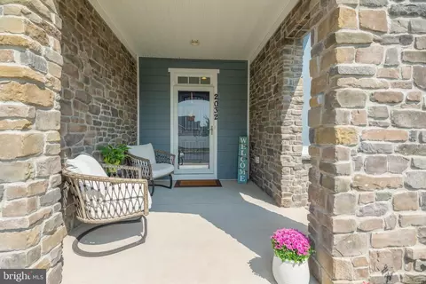 2032 Chamberlain Dr, Frederick, MD 21702 photo 5