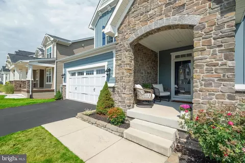 2032 Chamberlain Dr, Frederick, MD 21702 photo 4