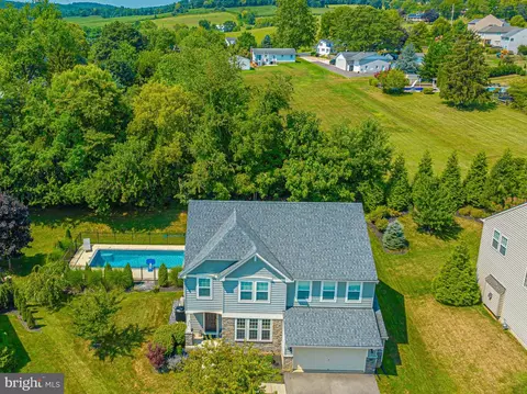 1006 Briarfield Ct, Myersville, MD 21773