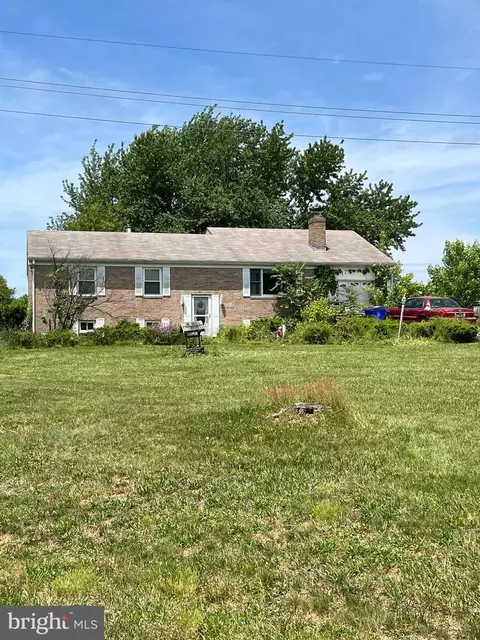 4402 Highboro Dr, Mount Airy, MD 21771