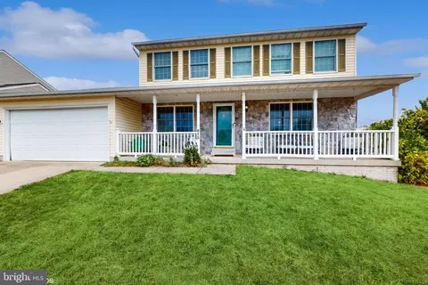 813 Woodland Ave, Thurmont, MD 21788