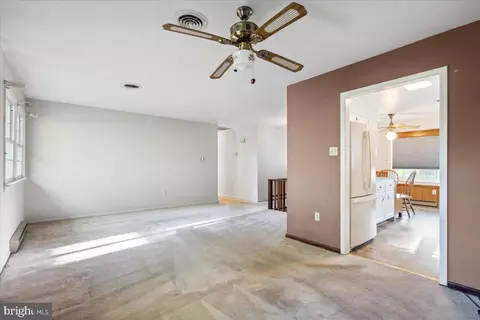 8199 Middle Ct, Middletown, MD 21769 photo 9