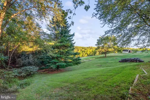 8199 Middle Ct, Middletown, MD 21769 photo 3