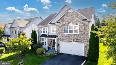 410 Mohican Dr, Frederick, MD 21701 photo 3
